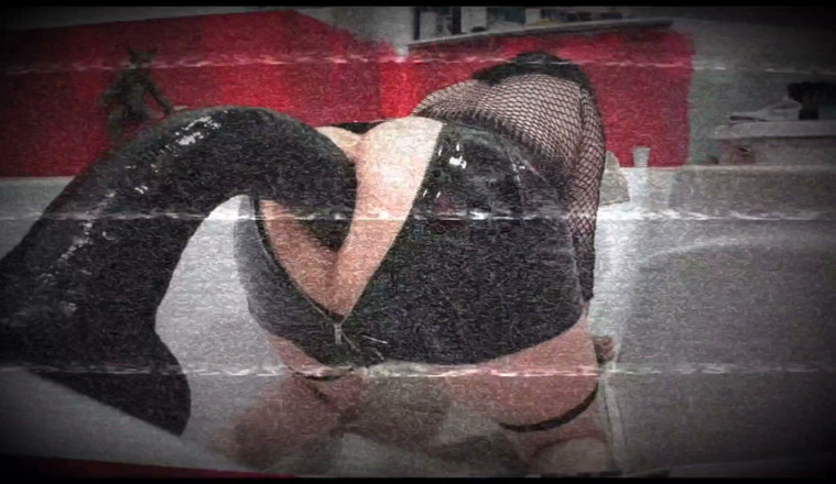 Tiffany Ciskiss: Goth Femboy Tiffany Ciskiss Butt Fucking Xxl Colossus Dildo
