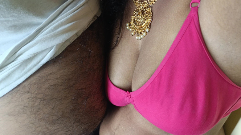 Laxi ammu: Mahasiswa