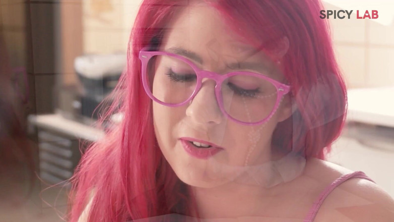 Spicy Lab Production: Latin lezbiyen öğretmen