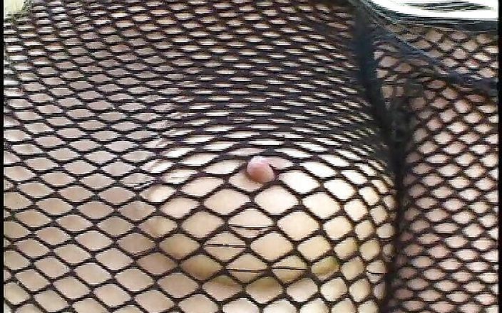 Perv Milfs n Teens: Мила блондинка охоче дозволяє її дірки