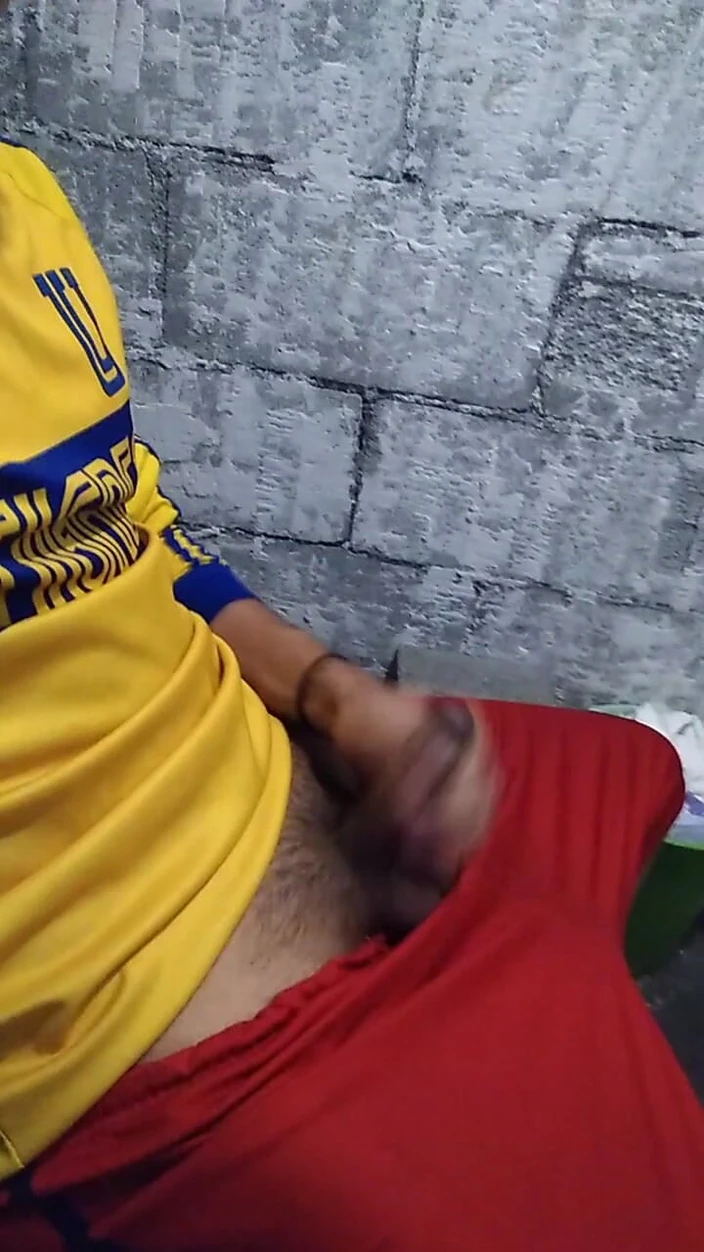 AlexAlejandro13: Tu aimes que je dépasse ma langue pour que tu...