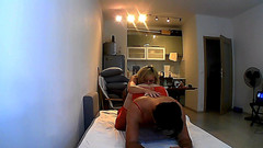 r0xy: Detailní rimming a pegging v černých a červených kombinézách KellyAErick