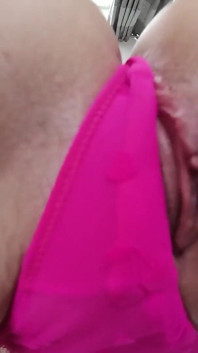 Kitty Marie - Facesitting with Pissy Pants
