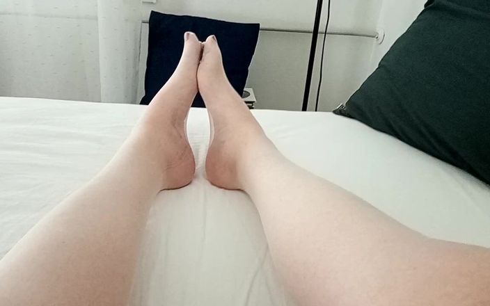 Translady54: 토요일 오후에 풋잡에 대한 섹시한 이야기