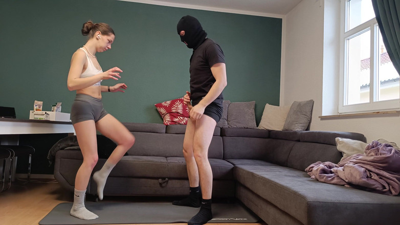 German ballsbusted: Domina destruye mis testículos