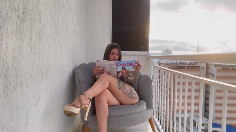 SoyMarce: Anitta miller hút thuốc và thủ dâm trong balconi