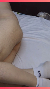 Puchis - MILF svedla studenta