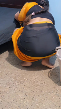4k hete Desi huishoudster die seks heeft met huisbaas stiefzoon tijdens het schoonmaken