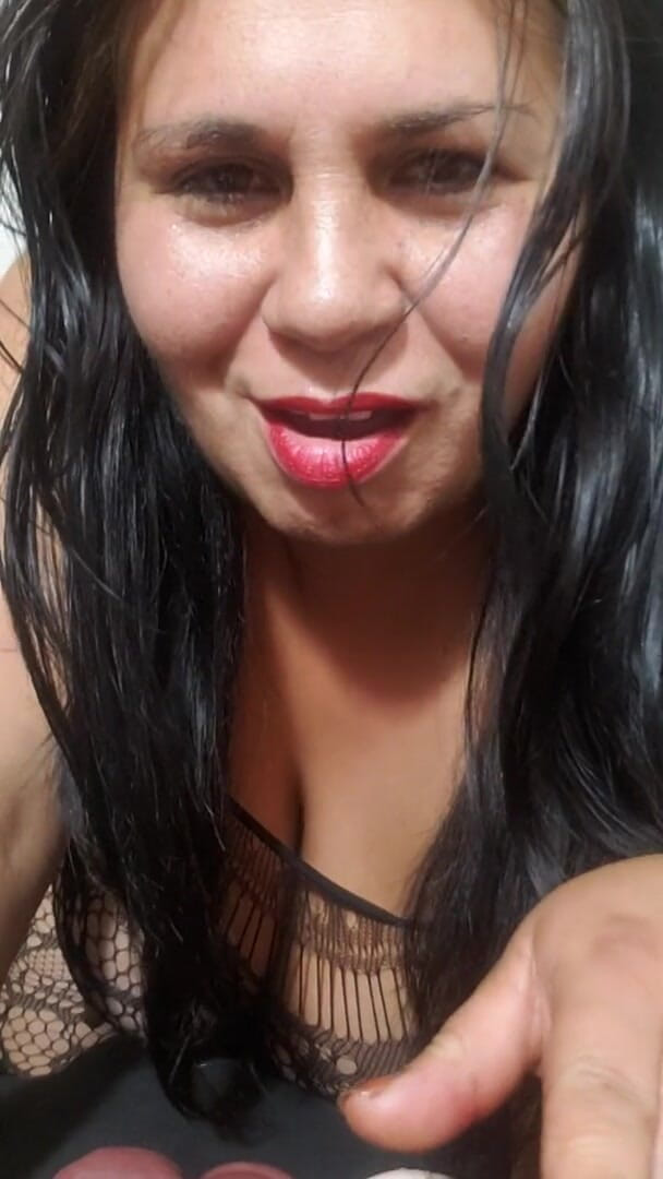 Riderqueen: Welcome to My Channel and Enjoy My Big Ass Suck...