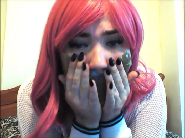 Selfgags classic: Misha Maitland em: Conversador de fita recheada de meias!