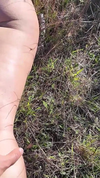 Esibizionisti MILF a Piedi Nella Foresta