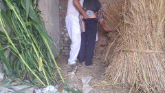 MHM: Bătrânul își convinge servitoarea să facă sex cu el