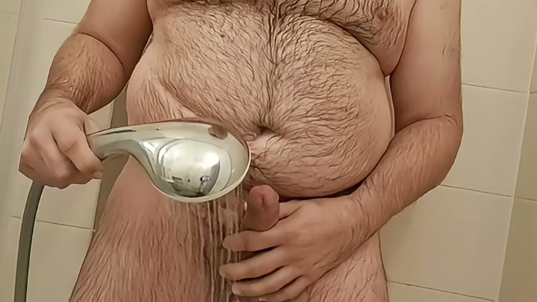 BlueEyesDaddy: A Scalding Hot Shower... I'm Coming Just for My Own...