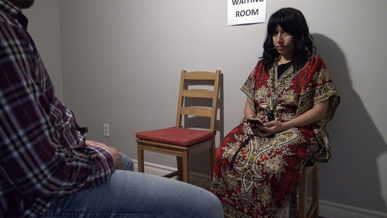 Souzan Halabi: धोखेबाज भारतीय पत्नी अस्पताल के वेटिंग रूम में सेक्स करते हुए पकड़ी गई