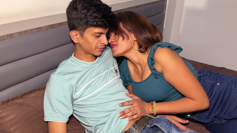 Desi Maal studios: The Stepsister Goes to Sleep in Her Stepbrother's Room and...