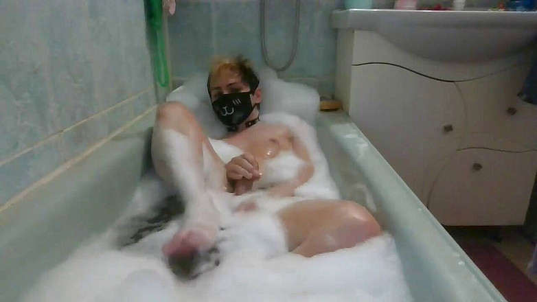 Dirty Parrot: Фембой любит это