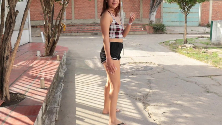 Artemisa74: Rozhovor s mojí nadrženou nevlastní sestrou poblíž její vysoké školy, říká mi,...