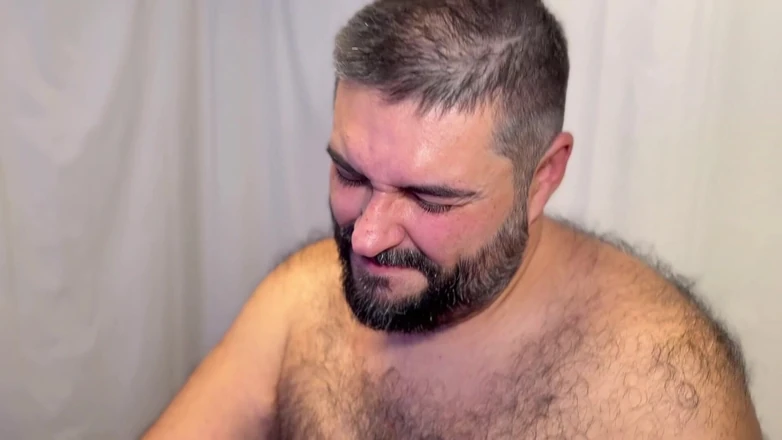 Charlie Ferreira: Первый гэнгбэнг с медведем Charlie