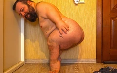 Anã mostra sua bunda gorda de calcinha e sem!