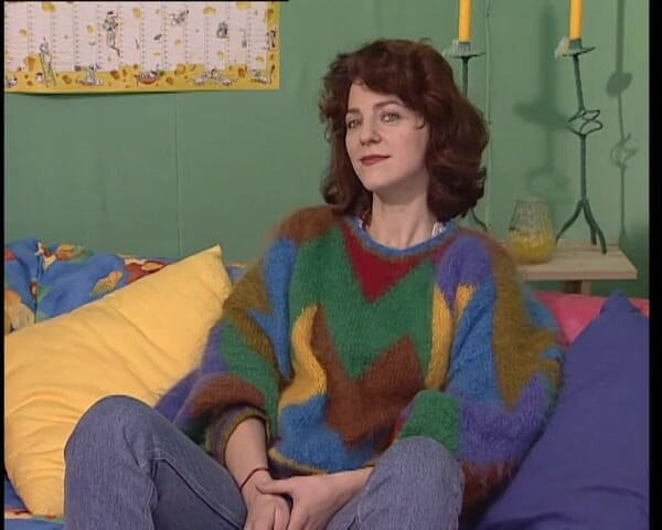 YOUR FIRST PORN: Ich Habe Pepek Meine Nie Rasiert - Viola Saya Tidak Pernah...