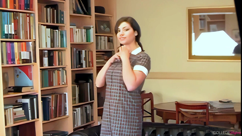 College Uniform: Zomerjurkshoot met Samantha Buxton