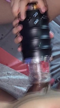 Wojownik masturbator z honey play box czuje się tak dobrze na moim kutasie