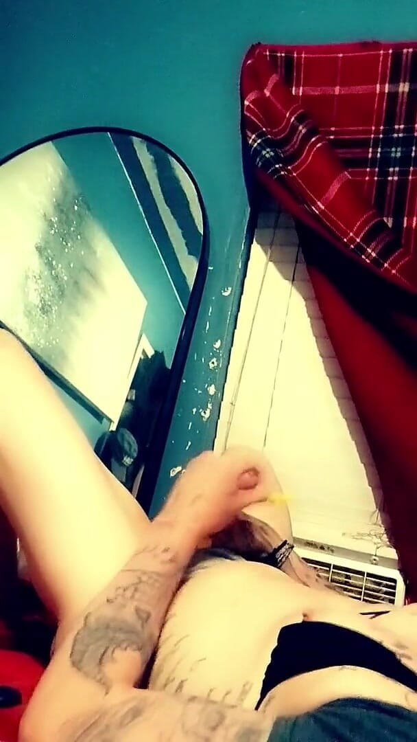 Jacking My Gurl Cock (Chik got a dik)