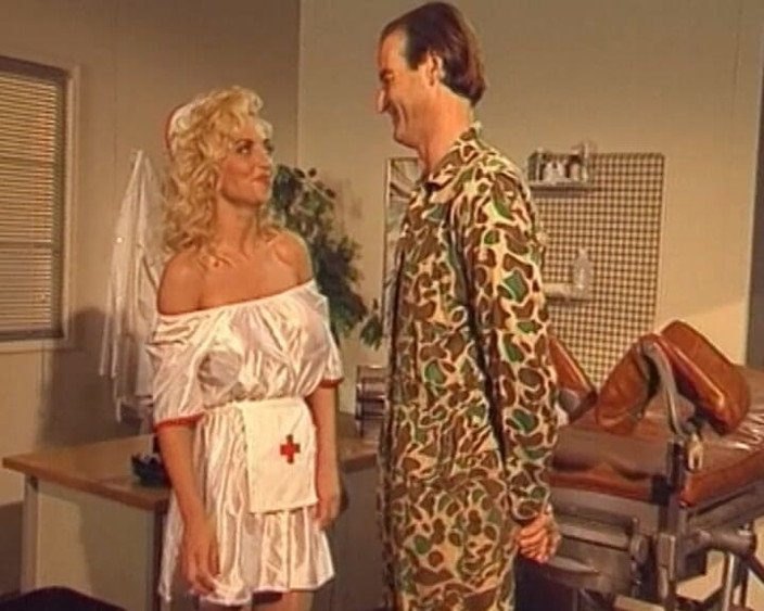 GERMAN PORN CLASSICS: 命令でやる