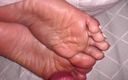 Latina malas nail house: Un pervers profite des pieds des latinas