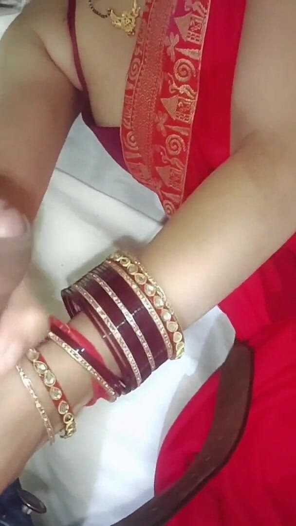 Shxkshy: Bhabhi mới kết hôn, âm hộ khít khao
