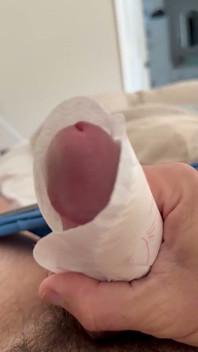 Getting Hard and to Cum with Stayfree Pads