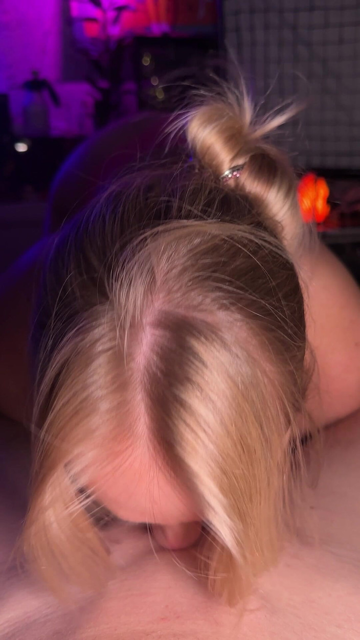 Kelsi69: Mamada en primer plano / coño lamido / semen en la boca /...