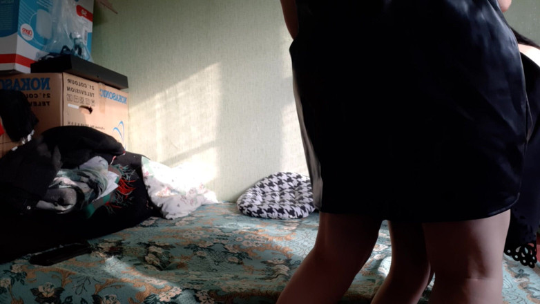 Lesbian-illusion: My Experienced, Mature Girlfriend Is Fucking Me