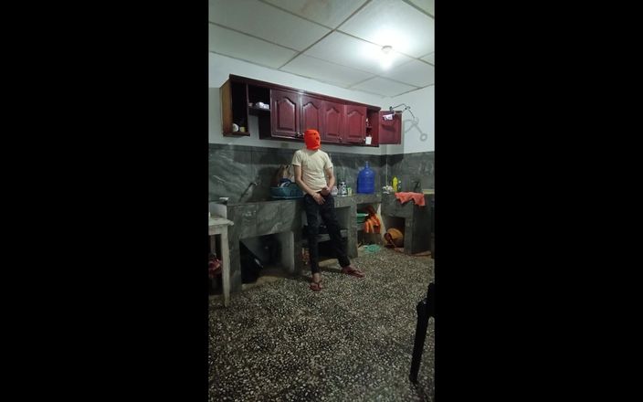 Goky: Stepcousin nâng nó lên mà không cần chạm vào nó