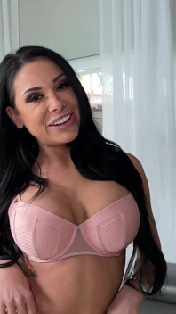 Busty Babe Gianna Grey Gets Fucked by Big Dig Dick Jmac