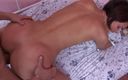 Injoy X: Brünettes brünettes teenie wird gefingert, gefickt und schluckt sperma