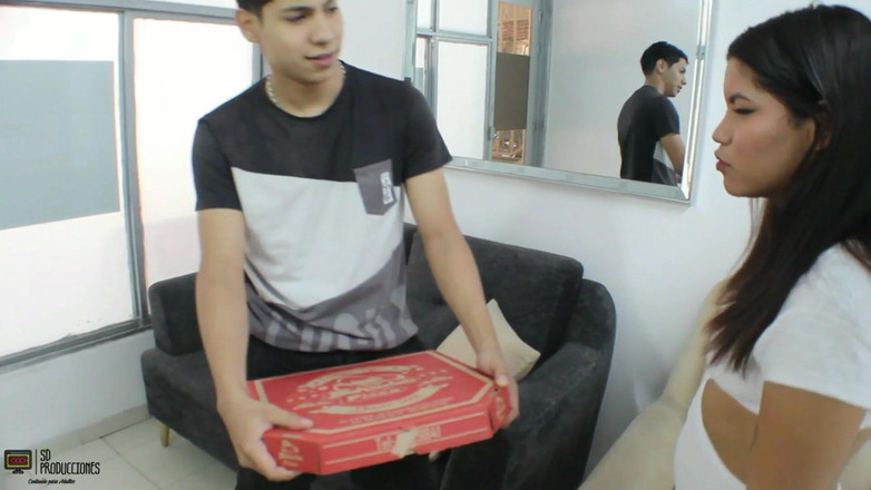 kem: Morena tesuda adora comer esse pau grande - pornô em espanhol