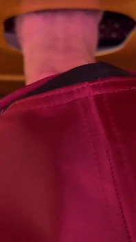 Muskeln, Macht… Und Dann Dieser Dicke Schwanz Am Gloryhole