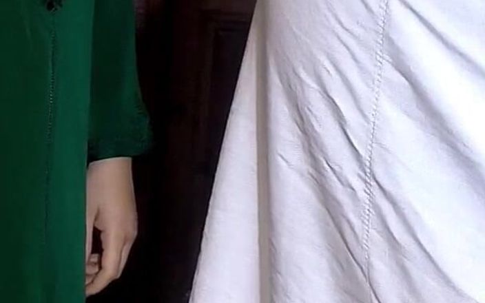 Basant: Sexe, arabe en hijab, Madame Sawsan, gros seins, gros cul