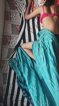 Bhabhi desi comel dengan devar video penuh