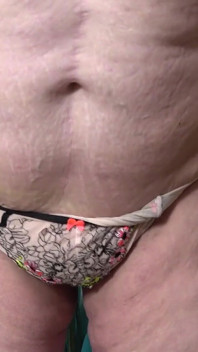 La debuttante bbw matura e arrapata arci sta facendo un bagno