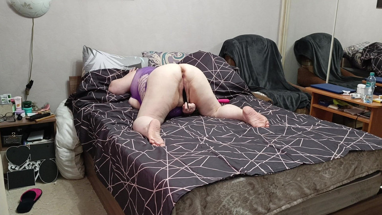 Zona901: Voisine à chatte et gros cul