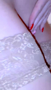 : Drain De Sperme 11. La Blonde Vide Le Sperme De Son Amant Dans Les Toilettes.