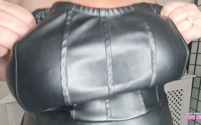 BBW_Wife: Vill du att moster ska leka med din lilla kuk...