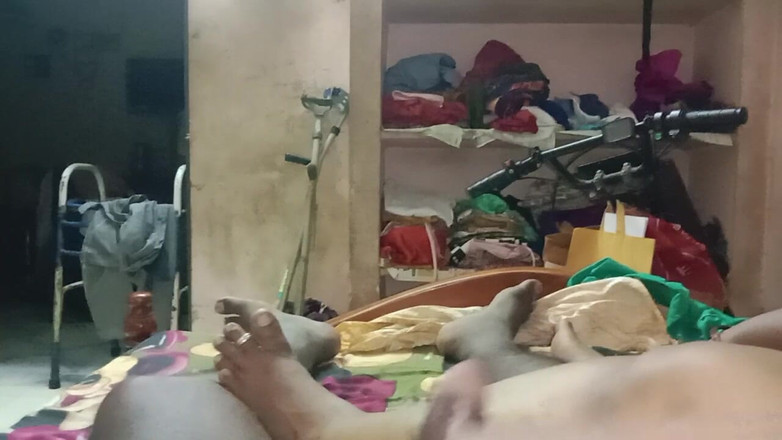 Tamil Anti Uma: Если бы моя сводная сестра пришла в мой дом, схватила мой член и Заставила меня почувствовать