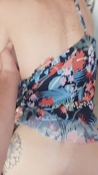 Une MILF Lessive Se Fait Prendre En Levrette, POV, Creampie Dans La Chatte