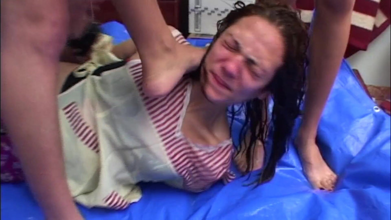 All about pee: สาวสามคนปัสสาวะเป็นลิตร กลืนปัสกันมันส์
