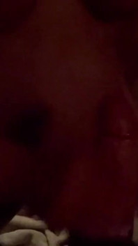 Monika Fox sauna men land choosti hai