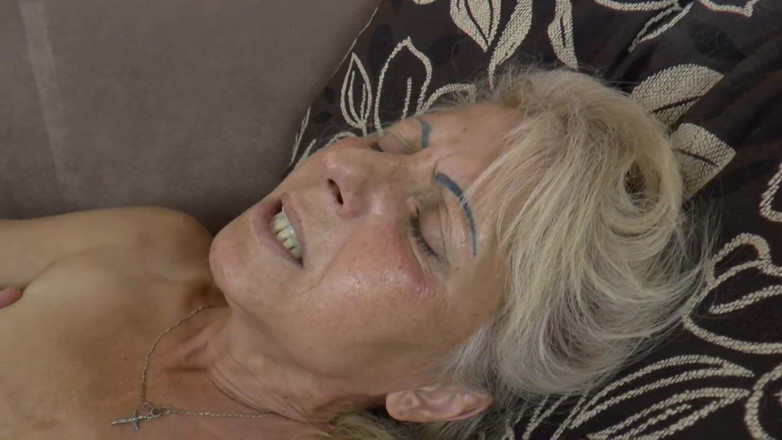 Mature Climax - 100% Mature Videos: Tetona madura consigue arada