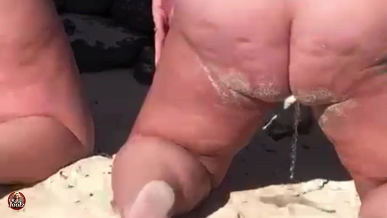 Uk Joolz: Sikajmy Razem Na Plaży